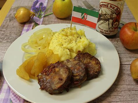  Himmel un Ääd 맛있는 달콤함과 진한 감칠맛의 조화를 경험하세요!